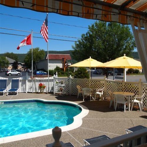 Admiral Motel