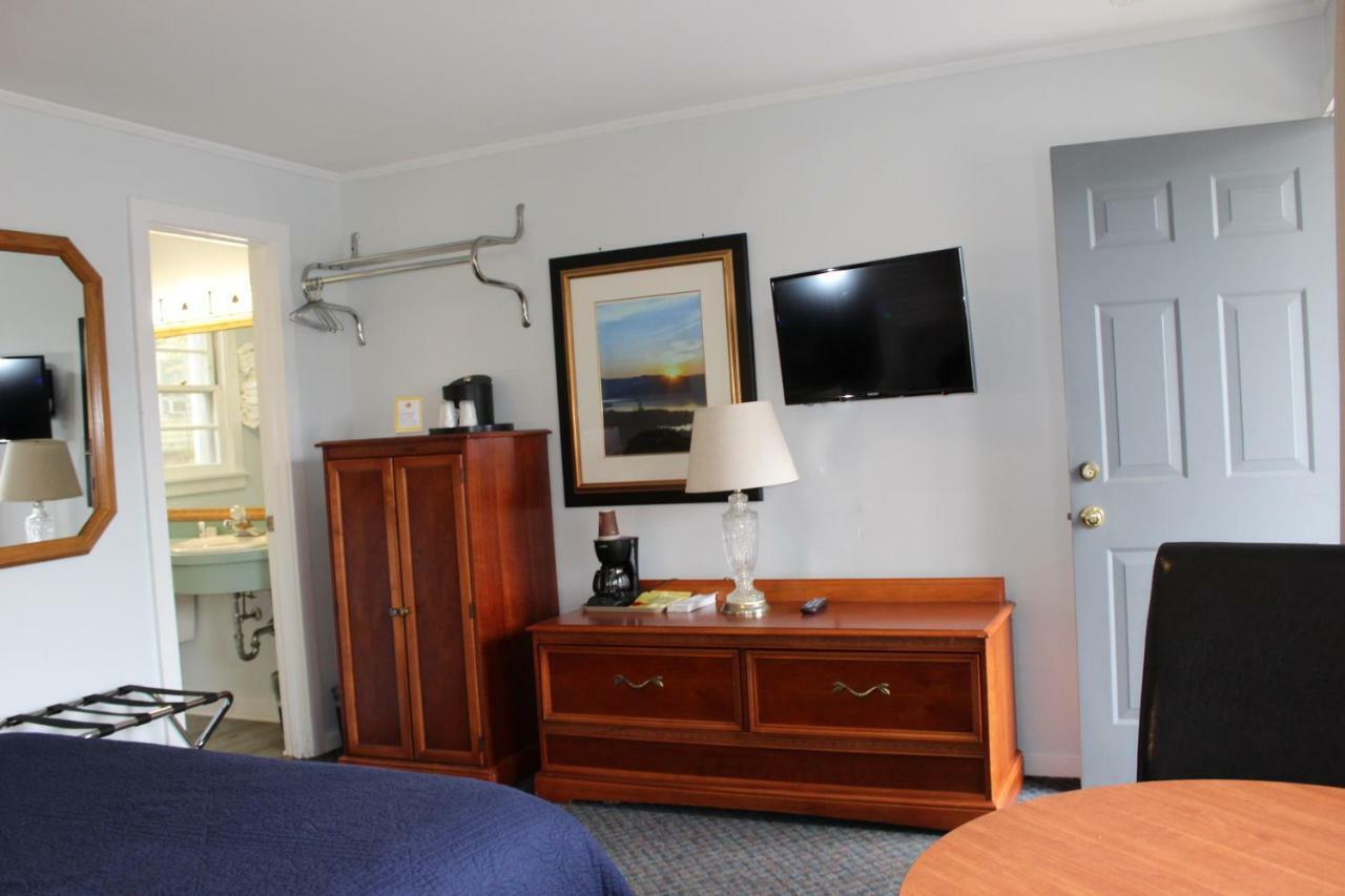 Admiral Motel 2*